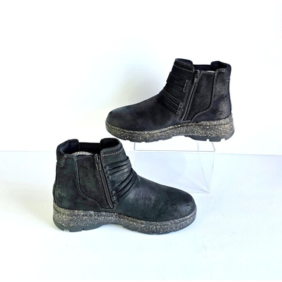 CLARKS Women's Black Suede Noralyn Strap Booties Sz 7 37.5 Comfort Casual - Picture 6 of 12